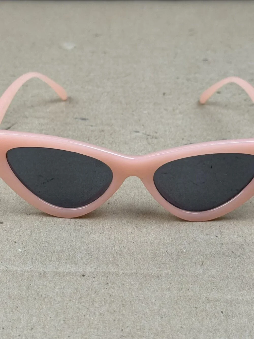 Vintage Style Pink Cat Eye Sunglasses Youth Kids DAMAGE Minor Scratches